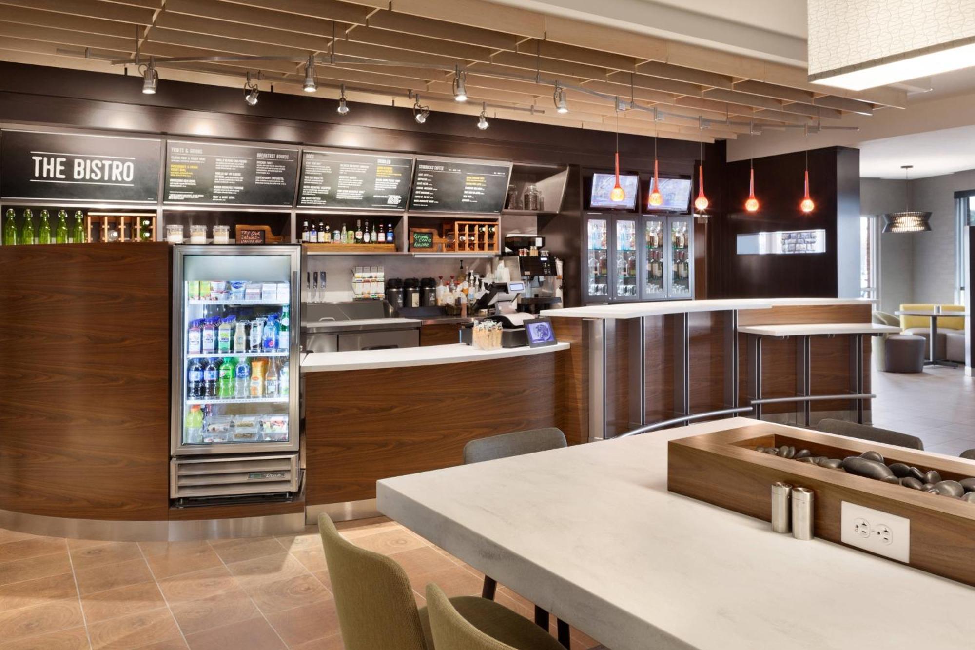 Courtyard By Marriott Boston Dedham/Westwood Otel Dış mekan fotoğraf