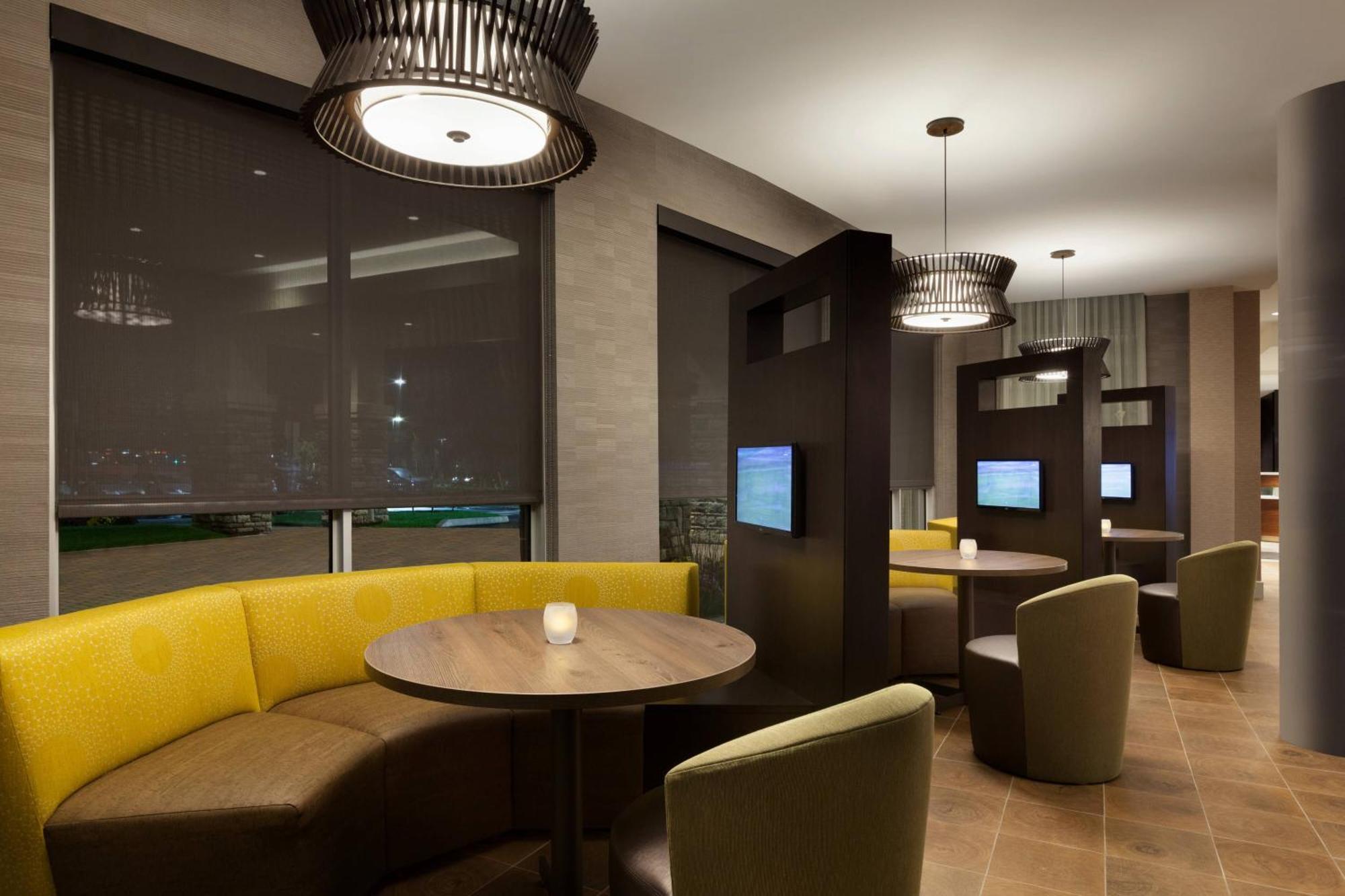 Courtyard By Marriott Boston Dedham/Westwood Otel Dış mekan fotoğraf