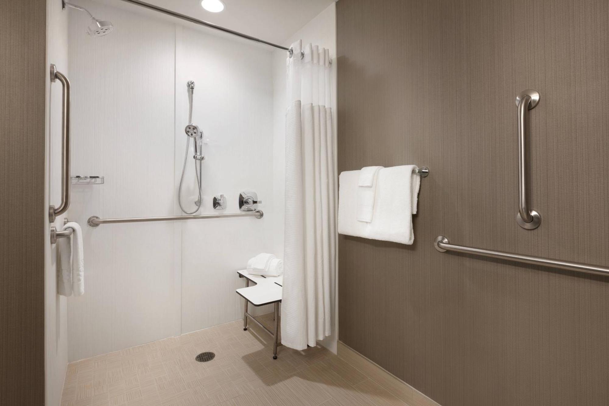 Courtyard By Marriott Boston Dedham/Westwood Otel Dış mekan fotoğraf